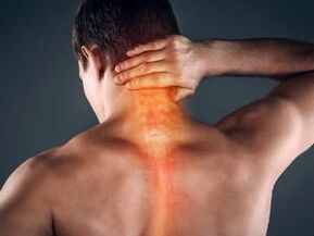 Servikal osteokondrozun ilk belirtileri ve semptomları