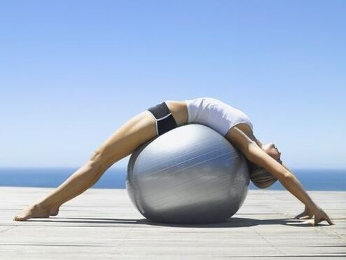 Osteokondroz tedavisi için fitball egzersizleri